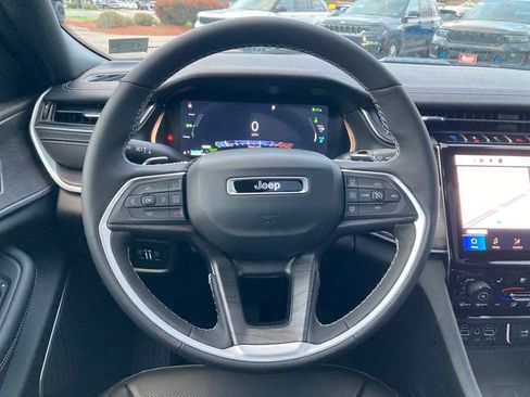 New 2024 Jeep Grand Cherokee Limited 4xe w/ Luxury Tech Group II image 15