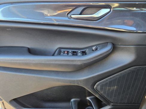 Used 2023 Jeep Grand Cherokee L Laredo image 19