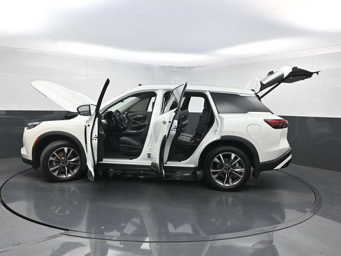 Used 2023 INFINITI QX60 Luxe w/ Cargo Package FWD image 40