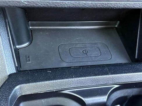 Used 2017 Toyota Tacoma TRD Sport image 15