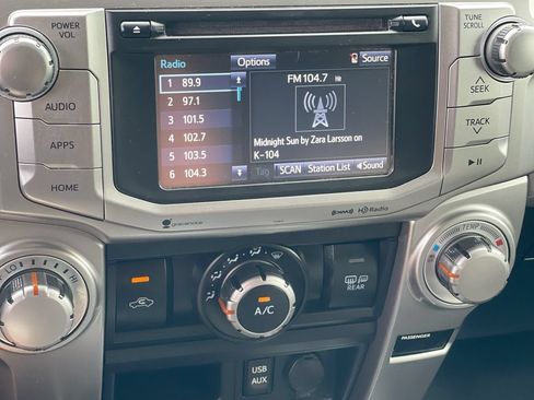 Used 2019 Toyota 4Runner SR5 AWD/4WD image 5