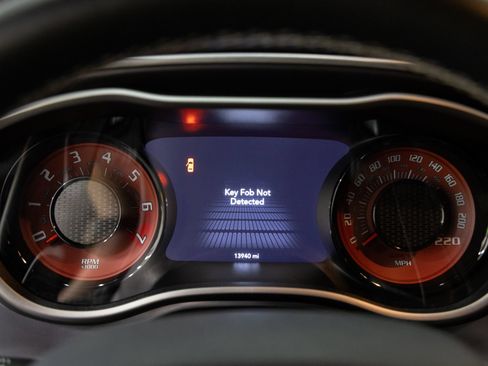 Used 2020 Dodge Challenger SRT Hellcat Redeye RWD image 16