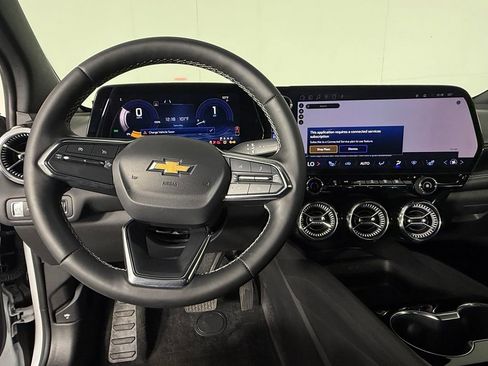 Used 2024 Chevrolet Blazer EV LT AWD/4WD image 13