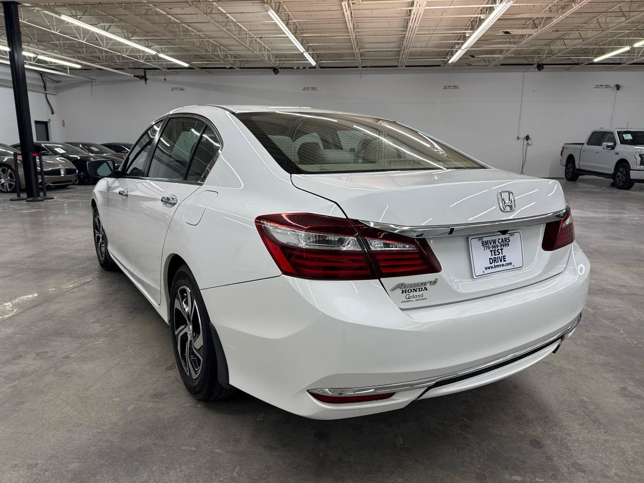 Used 2016 Honda Accord LX image 10
