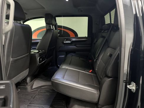 Used 2024 GMC Sierra 2500 Denali w/ Technology Package AWD/4WD image 12