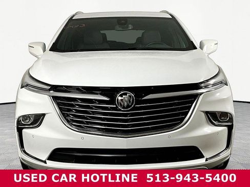 Used 2023 Buick Enclave Essence FWD image 2