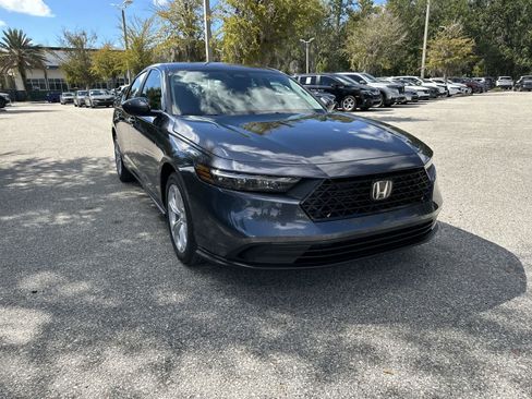 Used 2025 Honda Accord LX image 8