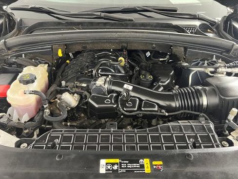Used 2024 Jeep Grand Cherokee L Limited RWD image 23