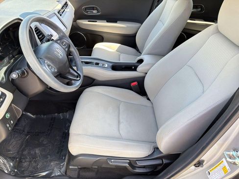 Used 2020 Honda HR-V EX image 5