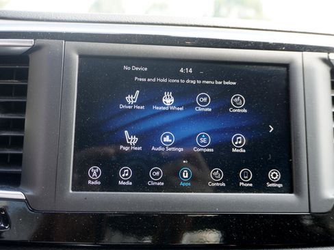 Used 2020 Chrysler Pacifica Touring-L image 19