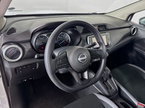 Used 2025 Nissan Versa S w/ Trunk Package FWD image 8