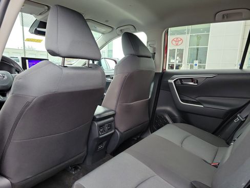 Used 2025 Toyota RAV4 XLE image 14