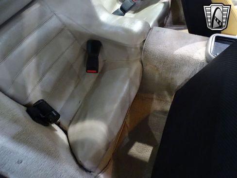 Used 1987 Porsche 944 S image 27