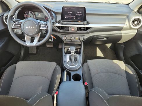 Used 2024 Kia Forte LXS w/ LXS Technology Package image 10