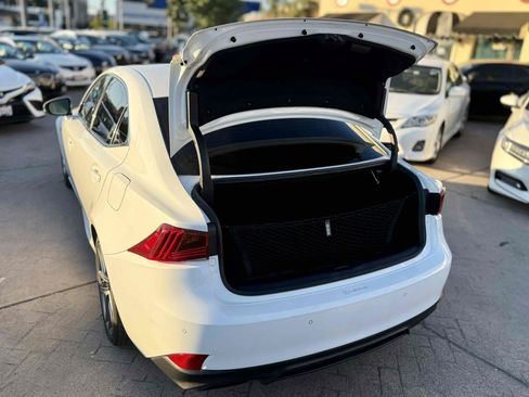 Used 2019 Lexus IS 300 F Sport w/ F Sport Package RWD image 13