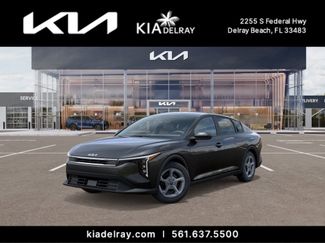 New 2025 Kia K4 LXS image 1
