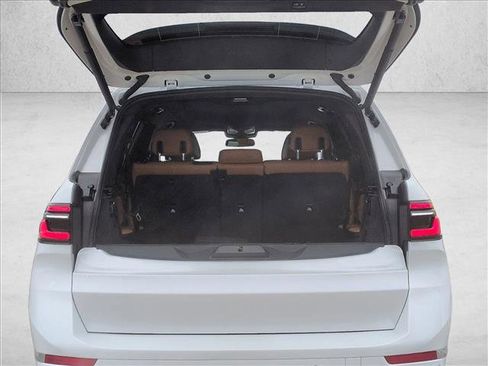 Used 2026 BMW X7 xDrive40i image 6