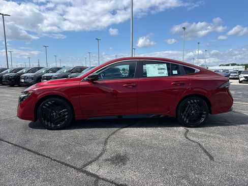 New 2027 Nissan Sentra SR FWD image 6