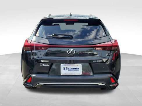 Used 2019 Lexus UX 200 F Sport w/ F Sport Premium Package FWD image 9