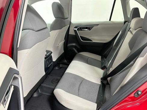 Certified 2025 Toyota RAV4 XLE w/ Convenience Package AWD/4WD image 25