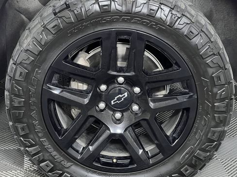 Used 2023 Chevrolet Silverado 1500 Custom AWD/4WD image 15