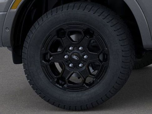 Used 2025 Ford Ranger Lariat w/ FX4 Off-Road Package image 19