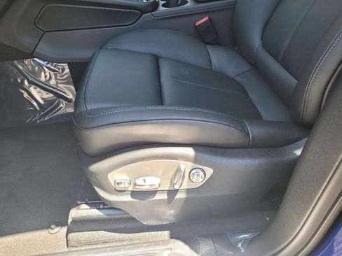 New 2026 Porsche Macan AWD/4WD image 26