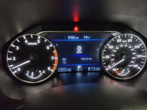 Used 2024 Nissan Altima 2.5 SR FWD image 23