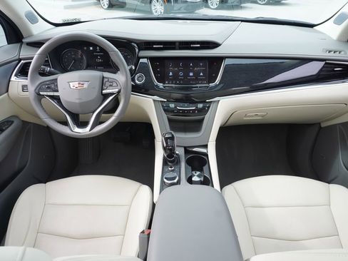 Certified 2024 Cadillac XT6 Premium Luxury w/ Technology Package image 12