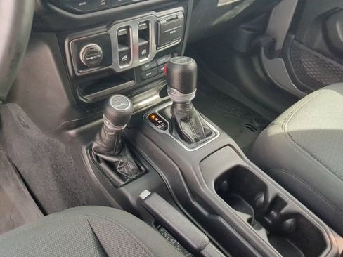 Used 2023 Jeep Wrangler Sport S image 19