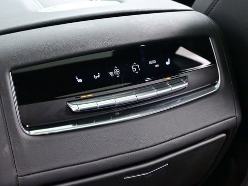 Used 2023 Cadillac Escalade Sport w/ LPO, ONYX Package image 38