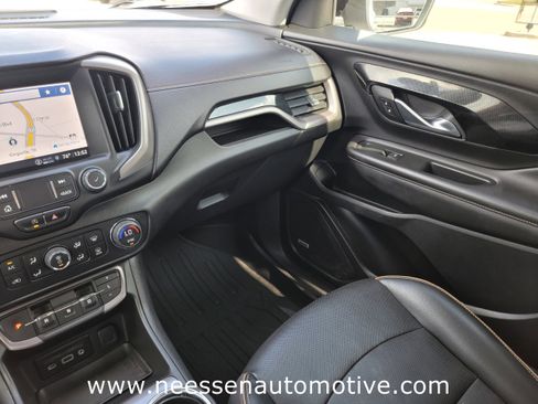 Used 2022 GMC Terrain AT4 w/ Infotainment Package II image 35