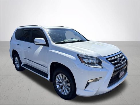 Used 2015 Lexus GX 460 w/ Premium Package AWD/4WD image 4