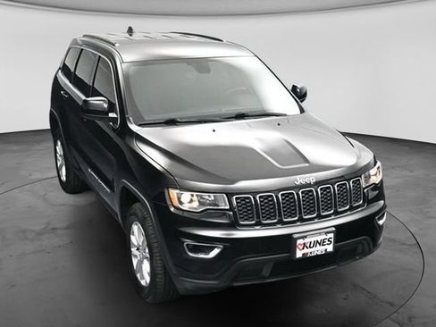 Used 2022 Jeep Grand Cherokee Laredo E AWD/4WD image 44