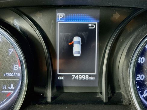 Used 2019 Toyota Camry LE FWD image 16