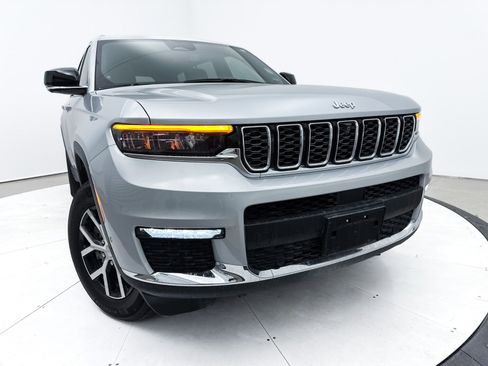 Used 2024 Jeep Grand Cherokee L Limited w/ Luxury Tech Group II image 8