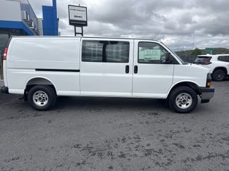 New 2026 GMC Savana 2500 Extended RWD video 2