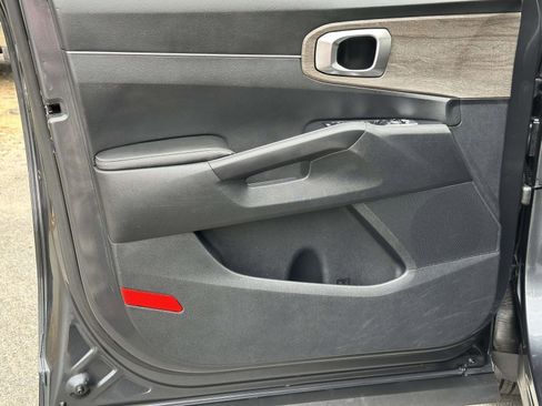 Used 2022 Kia Sorento S image 20