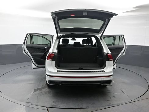 Used 2024 Volkswagen Tiguan SE R-Line FWD image 50
