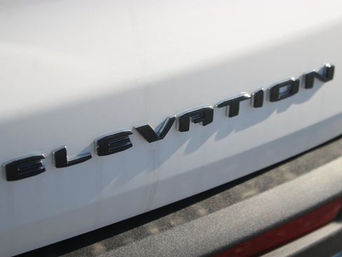 New 2025 GMC Acadia Elevation w/ Elevation Premium Package image 10