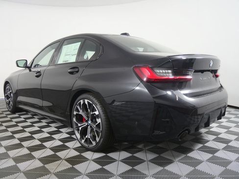 Used 2026 BMW 330i Sedan w/ M Sport Package RWD image 5