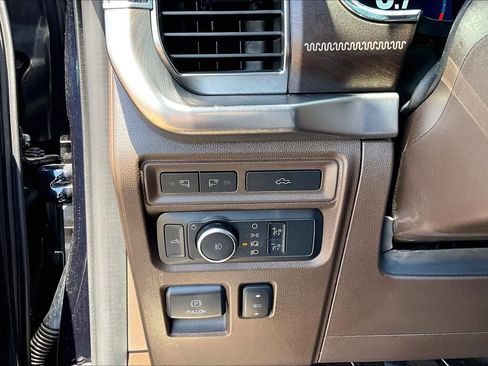 Used 2022 Ford F150 King Ranch w/ Equipment Group 601A High AWD/4WD image 36