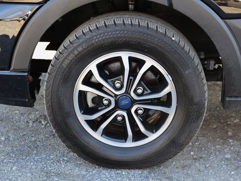 Used 2023 Ford Transit 350 XLT image 11