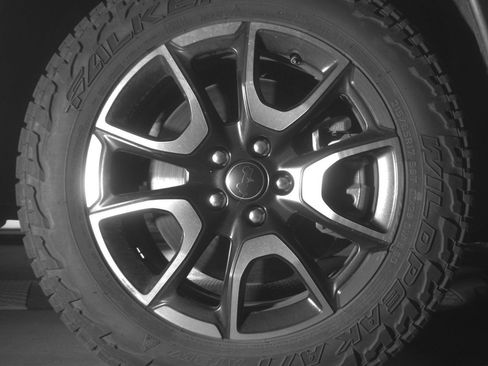 Used 2025 Jeep Compass Trailhawk image 13