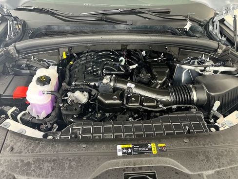 New 2025 Jeep Grand Cherokee Laredo w/ Luxury Tech Group I image 30