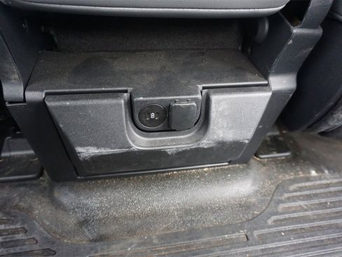 Used 2024 Ford F250 XL w/ XL Chrome Package image 14