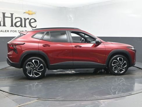 Used 2024 Chevrolet Trax RS FWD image 37
