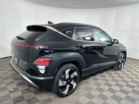 Certified 2025 Hyundai Kona Limited image 3
