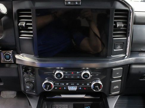 Used 2025 Ford F350 Lariat w/ Black Appearance Package image 13