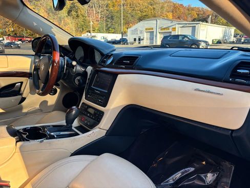 Used 2009 Maserati GranTurismo Coupe image 17